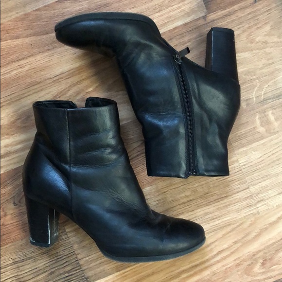 Roots | Heeled Leather Boots - Picture 2 of 9